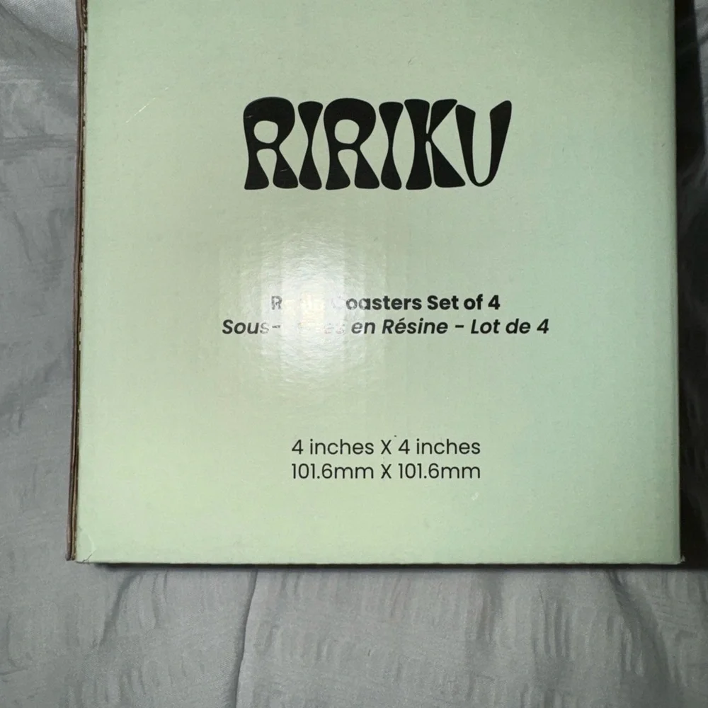 Ririku Cream Swirl 4 Piece Coaster Set Resin Marble New in Box